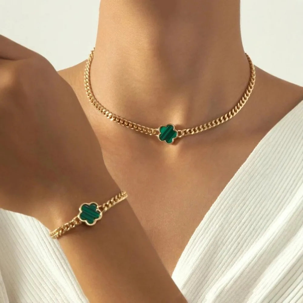 Five-leaf clover earrings