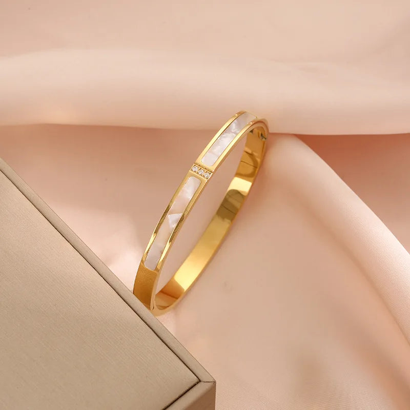 Shell Zircon Bracelet