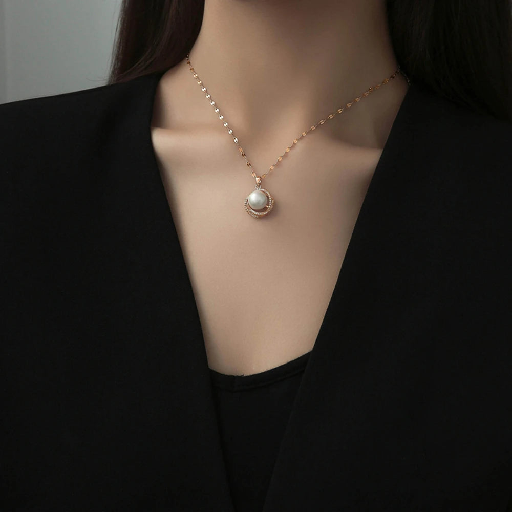 Pearl Pendant Necklace