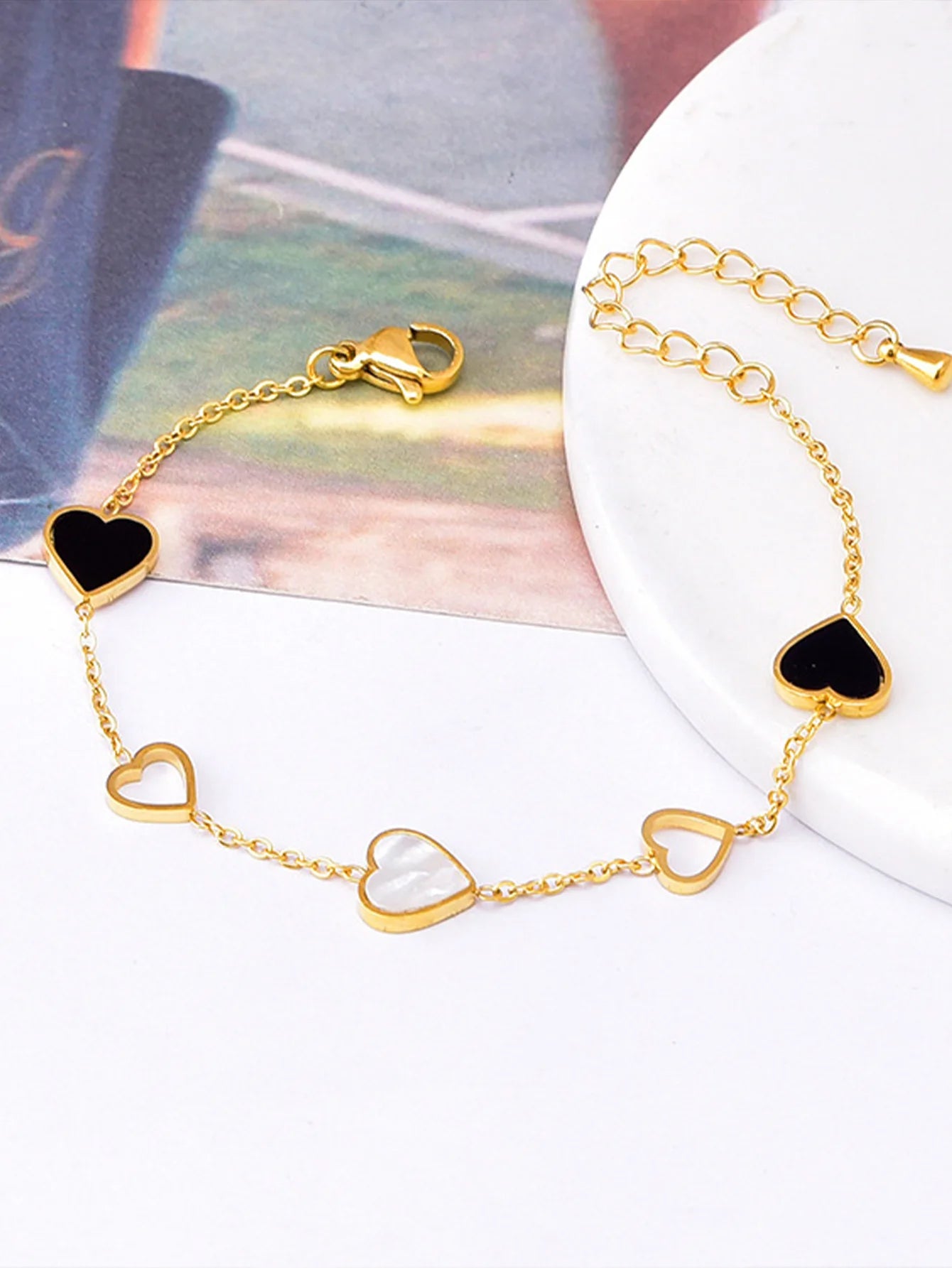 White, black and gray heart-shaped bracelet