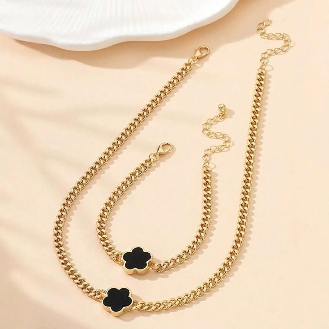 Five-leaf clover earrings