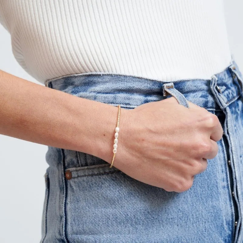 Natural pearl bracelets