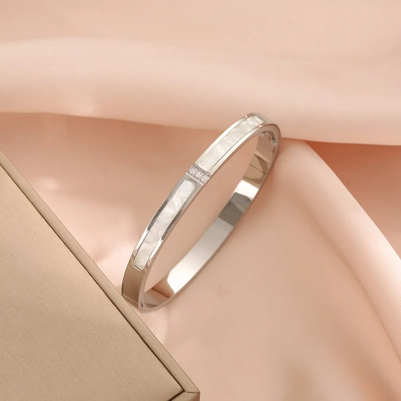 Shell Zircon Bracelet