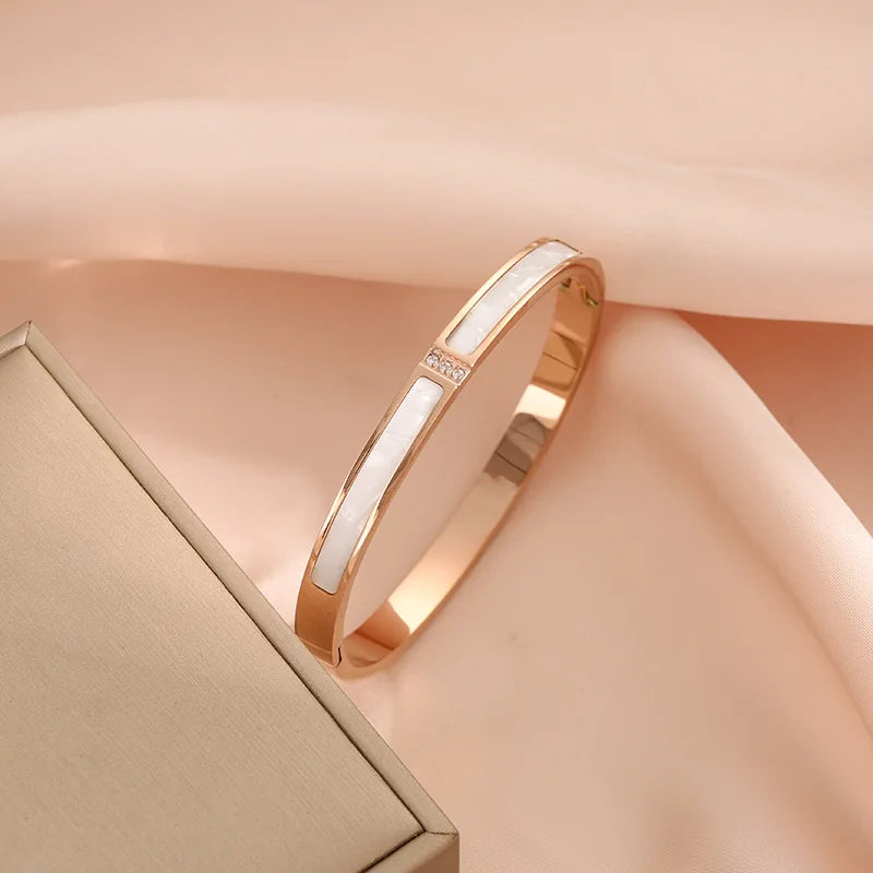 Shell Zircon Bracelet