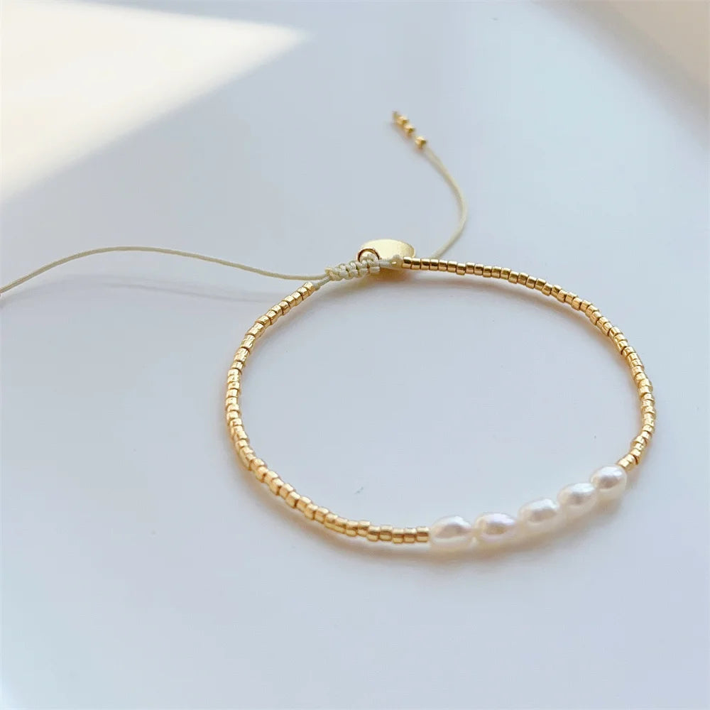 Natural pearl bracelets
