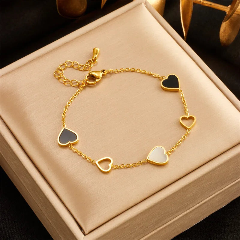 White, black and gray heart-shaped bracelet