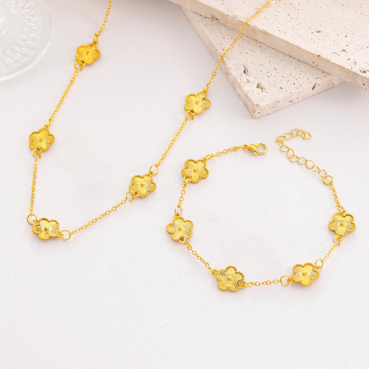 Trendy Luxury Five Leaf Flower Bracelets Necklace