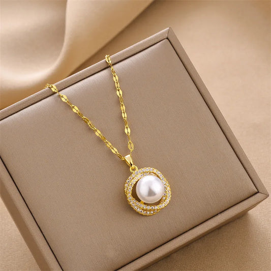 Pearl Pendant Necklace