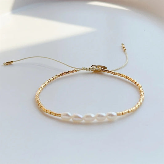 Natural pearl bracelets